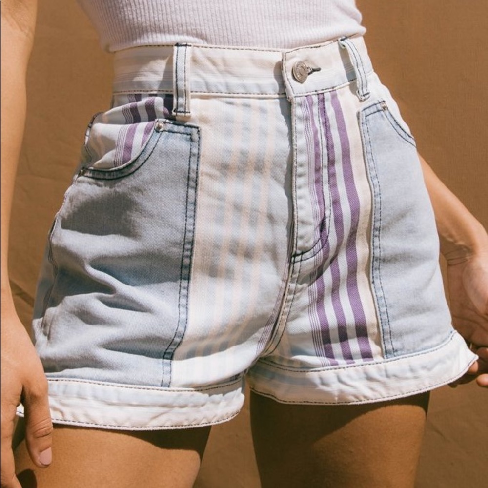 BDG Mom High Rise Shorts
